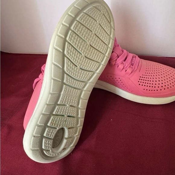 Crocs LiteRide Pink Pacer Perforated Lace Up Shoes Womens Sz. 7 EUC - Picture 11 of 14